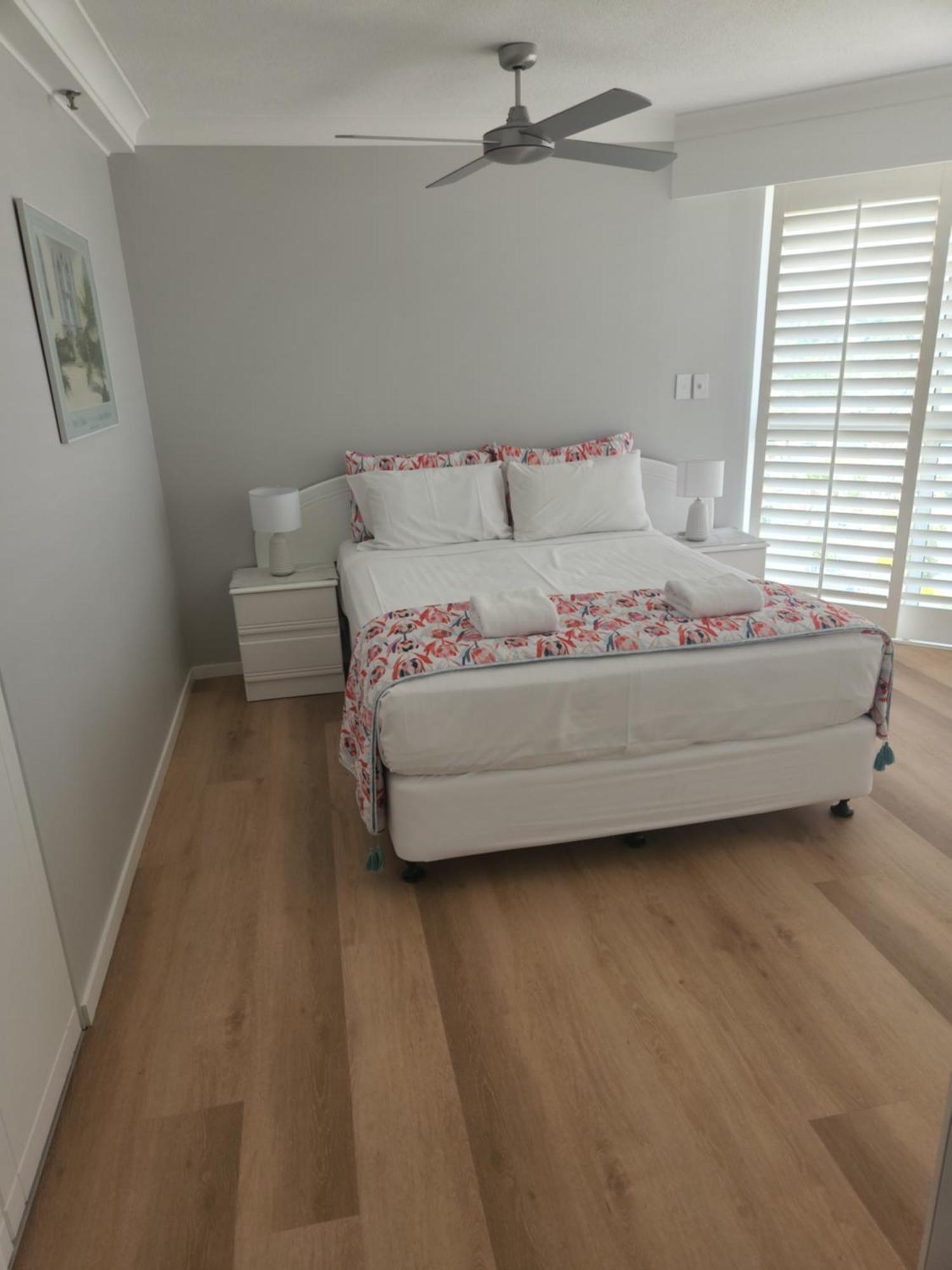 Burleigh Surf Apartments Gold Coast Exterior photo